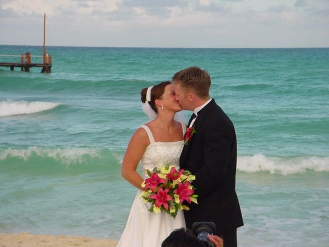Kiss By The 

Sea