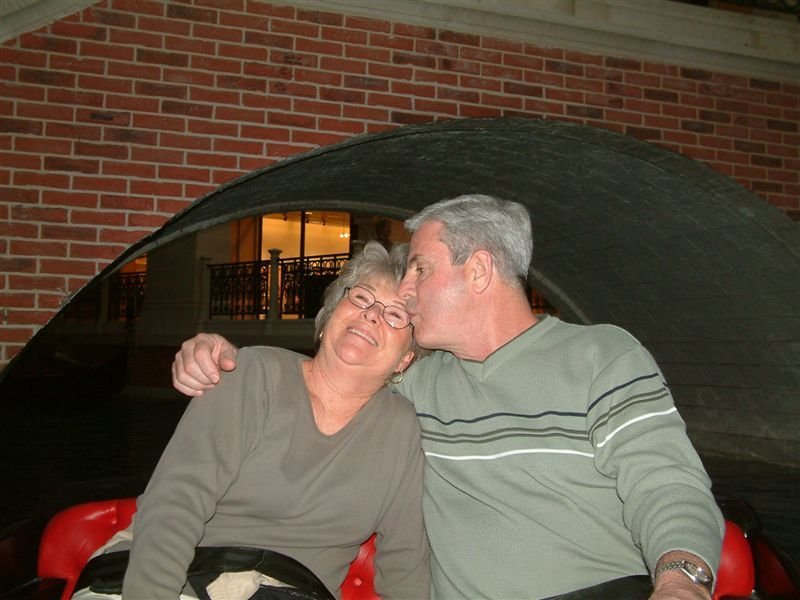 Mom & Dad Kissing