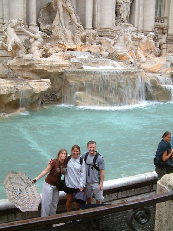 Jodi, Jodi & Eric - Trevi Fountain